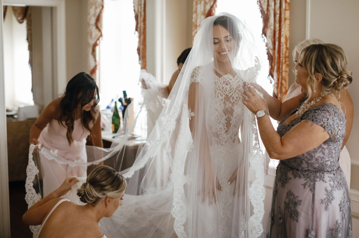 Wedding Alterations Specialist